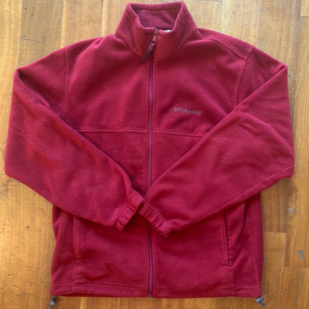 Columbia men’s burgundy fleece zip up jacket - size Large